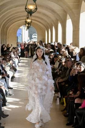 PFW - Shuting Qiu Runway A model walks the runway during the Shuting Qiu Womenswear Spring Summer 2026 show as part of Paris Fashion Week on October 5, 2025 in Paris, France. Photo by Jana Call me J ABACAPRESS.COM Paris Ile de France France  Copyright: xJanaxCallxmexJ ABACAx