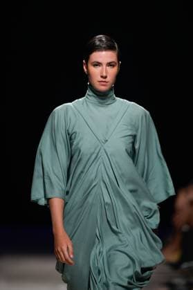 October 5, 2025, Lisbon, Portugal: A model walks the runway during Dino Alves fashion show at ModaLisboa Base, Lisbon Fashion Week in Lisboa. Lisbon Portugal - ZUMAs197 20251005_aaa_s197_446 Copyright: xBrunoxdexCarvalhox