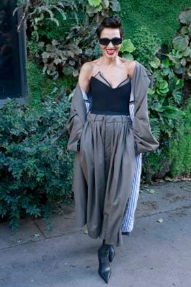 Farida Khelfa Arrivals at the Jean Paul Gaultier fashion show during Paris Fashion Week, Womens Ready to Wear Spring Summer 2026 at the Musée du quai Branly in Paris, Sunday, October 5, 2025 Christophe Aubert via Bestimage Celebrities arriving at the Jean Paul Gaultier fashion show during Paris Fashion Week, Womens Ready to Wear Spring Summer 2026 at the Musée du quai Branly in Paris, Sunday, October 5, 2025 Paris France  Copyright: xChristophexAubertxviaxBestimagexChristophexAubertxviaxBestimagex