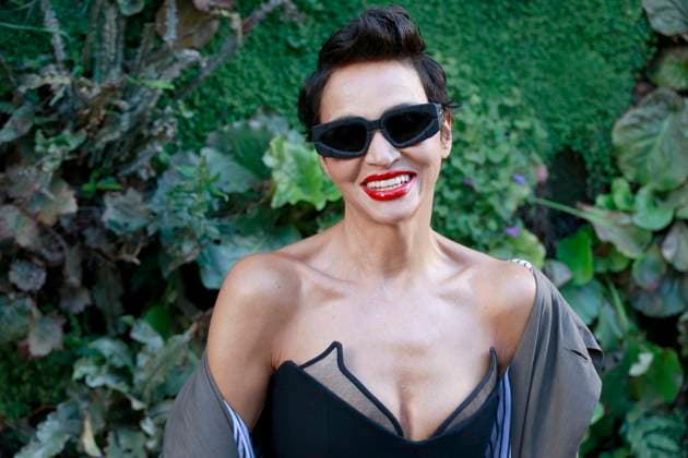 Farida Khelfa Arrivals at the Jean Paul Gaultier fashion show during Paris Fashion Week, Womens Ready to Wear Spring Summer 2026 at the Musée du quai Branly in Paris, Sunday, October 5, 2025 Christophe Aubert via Bestimage Celebrities arriving at the Jean Paul Gaultier fashion show during Paris Fashion Week, Womens Ready to Wear Spring Summer 2026 at the Musée du quai Branly in Paris, Sunday, October 5, 2025 Paris France  Copyright: xChristophexAubertxviaxBestimagexChristophexAubertxviaxBestimagex