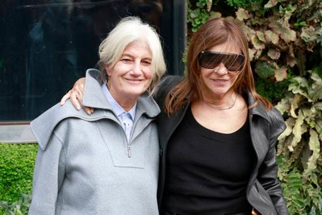 Guest, Carine Roitfeld Arrivals at the Jean Paul Gaultier fashion show during Paris Fashion Week, Womens Ready to Wear Spring Summer 2026 at the Musée du quai Branly in Paris, Sunday, October 5, 2025 Christophe Aubert via Bestimage Celebrities arriving at the Jean Paul Gaultier fashion show during Paris Fashion Week, Womens Ready to Wear Spring Summer 2026 at the Musée du quai Branly in Paris, Sunday, October 5, 2025 Paris France  Copyright: xChristophexAubertxviaxBestimagexChristophexAubertxviaxBestimagex