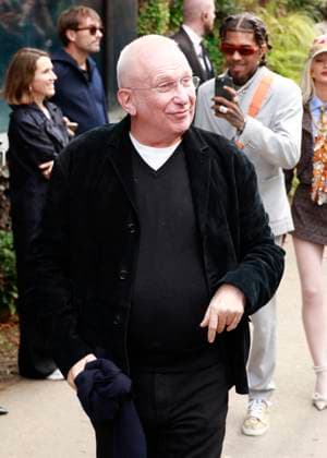 Jean Paul Gaultier arriving at the Jean Paul Gaultier fashion show during Paris Fashion Week, Womens Ready to Wear Spring Summer 2026 at the Musée du quai Branly in Paris, Sunday, October 5, 2025 Christophe Aubert via Bestimage Celebrities arriving at the Jean Paul Gaultier fashion show during Paris Fashion Week, Womens Ready to Wear Spring Summer 2026 at the Musée du quai Branly in Paris, Sunday, October 5, 2025 Paris France  Copyright: xChristophexAubertxviaxBestimagexChristophexAubertxviaxBestimagex