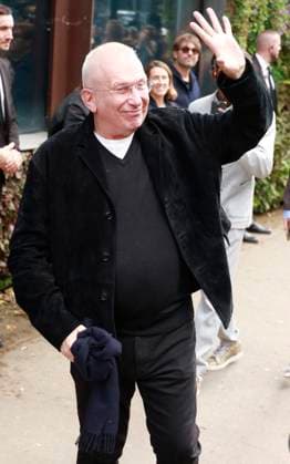 Jean Paul Gaultier arriving at the Jean Paul Gaultier fashion show during Paris Fashion Week, Womens Ready to Wear Spring Summer 2026 at the Musée du quai Branly in Paris, Sunday, October 5, 2025 Christophe Aubert via Bestimage Celebrities arriving at the Jean Paul Gaultier fashion show during Paris Fashion Week, Womens Ready to Wear Spring Summer 2026 at the Musée du quai Branly in Paris, Sunday, October 5, 2025 Paris France  Copyright: xChristophexAubertxviaxBestimagexChristophexAubertxviaxBestimagex