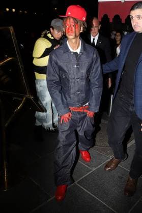 Jaden Smith at the Siena Paris restaurant during Paris Fashion Week on october 5 2025 Yoann Ouahcene Bestimage Celebrities at the Siena Paris restaurant during Paris Fashion Week on october 5 2025 Paris France  Copyright: xYoannxOuahcenex xBestimagexYoannxOuahcenex xBestimagex