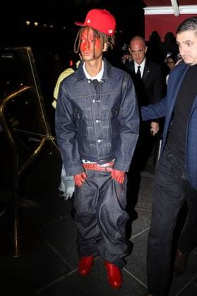 Jaden Smith at the Siena Paris restaurant during Paris Fashion Week on october 5 2025 Yoann Ouahcene Bestimage Celebrities at the Siena Paris restaurant during Paris Fashion Week on october 5 2025 Paris France  Copyright: xYoannxOuahcenex xBestimagexYoannxOuahcenex xBestimagex