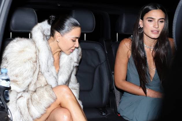Kim Kardashian at the Siena Paris restaurant during Paris Fashion Week on october 5 2025 Yoann Ouahcene Bestimage Celebrities at the Siena Paris restaurant during Paris Fashion Week on october 5 2025 Paris France  Copyright: xYoannxOuahcenex xBestimagexYoannxOuahcenex xBestimagex