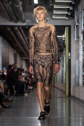 Jean Paul Gaultier Fashion Show Women Ready to Wear Spring Summer 2026 Collection during Paris Fashion Week October 5th, 2025 Jean Paul Gaultier Fashion Show Women Ready to Wear Spring Summer 2026 Collection , during Paris Fashion Week October 5th, 2025 Paris France  Copyright: xAgencex xBestimagexAgencex xBestimagex
