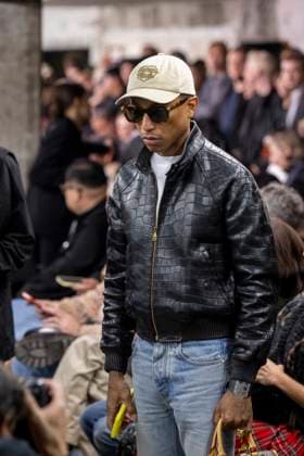 Pharrell Williams with a Richard Mille RM UP 01 Ferrari watch, limited to 150 pieces worth 2 million euros Front Row of the XXX Collection Femme Prêt à Porter Printemps Eté 2026 fashion show, during Paris Fashion Week October 4th, 2025 Pharrell Williams with a Richard Mille RM UP 01 Ferrari watch, limited to 150 pieces worth 2 million euros Front Row of the XXX Women Ready to Wear Spring Summer 2026 Collection fashion show, during Paris Fashion Week October 4th, 2025 Paris France  Copyright: xAgencex xBestimagexAgencex xBestimagex