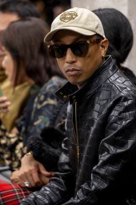 Pharrell Williams with a Richard Mille RM UP 01 Ferrari watch, limited to 150 pieces worth 2 million euros Front Row of the XXX Collection Femme Prêt à Porter Printemps Eté 2026 fashion show, during Paris Fashion Week October 4th, 2025 Pharrell Williams with a Richard Mille RM UP 01 Ferrari watch, limited to 150 pieces worth 2 million euros Front Row of the XXX Women Ready to Wear Spring Summer 2026 Collection fashion show, during Paris Fashion Week October 4th, 2025 Paris France  Copyright: xAgencex xBestimagexAgencex xBestimagex