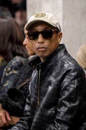 Pharrell Williams with a Richard Mille RM UP 01 Ferrari watch, limited to 150 pieces worth 2 million euros Front Row of the XXX Collection Femme Prêt à Porter Printemps Eté 2026 fashion show, during Paris Fashion Week October 4th, 2025 Pharrell Williams with a Richard Mille RM UP 01 Ferrari watch, limited to 150 pieces worth 2 million euros Front Row of the XXX Women Ready to Wear Spring Summer 2026 Collection fashion show, during Paris Fashion Week October 4th, 2025 Paris France  Copyright: xAgencex xBestimagexAgencex xBestimagex