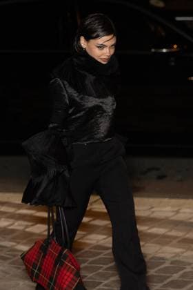 Ariana Greenblatt People at the McQueen Womens Ready to Wear Spring Summer 2026 Collection show during Paris Fashion Week PFW on October 5, 2025 Julien Sarkissian Bestimage People at the McQueen Womens Ready to Wear Spring Summer 2026 Collection show during Paris Fashion Week PFW on October 5, 2025 Paris France  Copyright: xJulienxSarkissianx xBestimagexJulienxSarkissianx xBestimagex