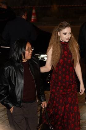 Suzanna Son People at the McQueen Womens Ready to Wear Spring Summer 2026 Collection show during Paris Fashion Week PFW on October 5, 2025 Julien Sarkissian Bestimage People at the McQueen Womens Ready to Wear Spring Summer 2026 Collection show during Paris Fashion Week PFW on October 5, 2025 Paris France  Copyright: xJulienxSarkissianx xBestimagexJulienxSarkissianx xBestimagex