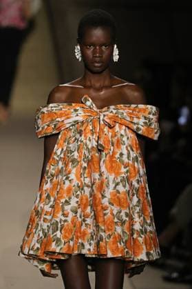 PFW - Chloe Runway A model walks the runway during the Chloe Womenswear Spring Summer 2026 show as part of Paris Fashion Week on October 05, 2025 in Paris, France. Photo by Alain-Gil Gonzalez ABACAPRESS.COM Paris France  Copyright: xGonzalezxAlain-Gil ABACAx