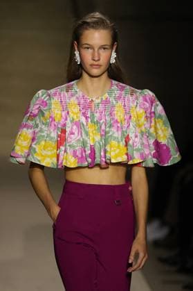 PFW - Chloe Runway A model walks the runway during the Chloe Womenswear Spring Summer 2026 show as part of Paris Fashion Week on October 05, 2025 in Paris, France. Photo by Alain-Gil Gonzalez ABACAPRESS.COM Paris France  Copyright: xGonzalezxAlain-Gil ABACAx