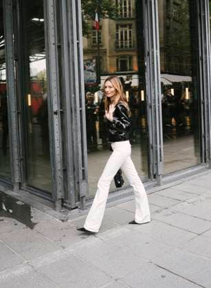 Phoebe Tonkin arrivals at the COPERNI Womens Ready to Wear Collection Spring Summer 2026 during Paris Fashion Week PFW , at the Centre Pompidou, in Paris, France, on October 6, 2026 Sam Delpech Bestimage Arrivals Coperni Fashion Show Ready to Wear Collection Spring Summer 2026 during Paris Fashion Week on 6, october, 2025 Paris France  Copyright: xSamxDelpechx xBestimagexSamxDelpechx xBestimagex