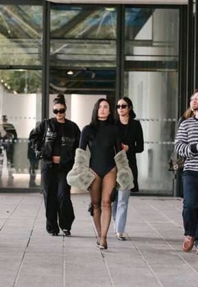Demi Lovato at the arrivals at the COPERNI Fashion Show Ready to Wear Women Collection Spring Summer 2026 during Paris Fashion Week PFW , at the Centre Pompidou, in Paris, France, on October 6, 2026 Sam Delpech Bestimage Arrivals Coperni Fashion Show Ready to Wear Collection Spring Summer 2026 during Paris Fashion Week on 6, october, 2025 Paris France  Copyright: xSamxDelpechx xBestimagexSamxDelpechx xBestimagex