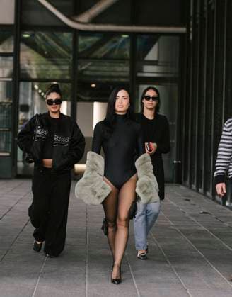 Demi Lovato at the arrivals at the COPERNI Fashion Show Ready to Wear Women Collection Spring Summer 2026 during Paris Fashion Week PFW , at the Centre Pompidou, in Paris, France, on October 6, 2026 Sam Delpech Bestimage Arrivals Coperni Fashion Show Ready to Wear Collection Spring Summer 2026 during Paris Fashion Week on 6, october, 2025 Paris France  Copyright: xSamxDelpechx xBestimagexSamxDelpechx xBestimagex