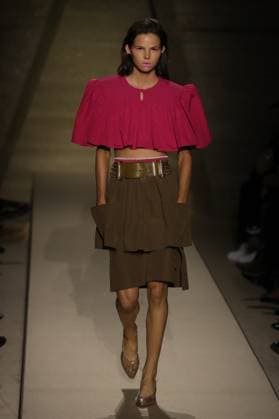 PFW - Chloe Runway A model walks the runway during the Chloe Womenswear Spring Summer 2026 show as part of Paris Fashion Week on October 05, 2025 in Paris, France. Photo by Alain-Gil Gonzalez ABACAPRESS.COM Paris France  Copyright: xGonzalezxAlain-Gil ABACAx