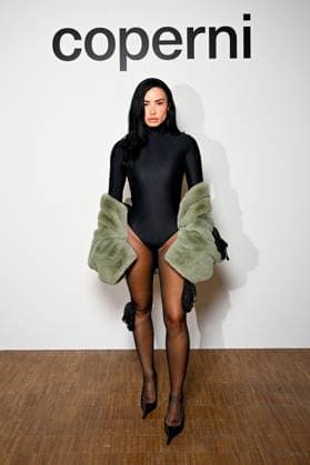 Exclusive Demi Lovato at the photocall of the COPERNI Fashion Show Ready to Wear Women Collection Spring Summer 2026 during Paris Fashion Week PFW , at the Centre Pompidou, in Paris, France, on October 6, 2026 Pierre Perusseau Bestimage Exclusive Arrivals Coperni Fashion Show Ready to Wear Collection Spring Summer 2026 during Paris Fashion Week on 6, october, 2025 Paris France  Copyright: xTizianoxDaxSilvax-xPierrexPerusseaux xBestimagexTizianoxDaxSilvax-xPierrexPerusseaux xBestimagex