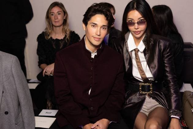 Guest au front Row du défilé Shiatzi Chen Collection Femme Prêt à Porter Printemps Eté 2026 lors de la Fashion Week de Paris PFW , le 6 octobre 2025 Julien Sarkissian Bestimage Front Row of the Shiatzi Chen Women Ready to Wear Spring Summer 2026 Collection fashion show, during Paris Fashion Week, on October 6th, 2025 Paris France  Copyright: xJulienxSarkissianx xBestimagexJulienxSarkissianx xBestimagex