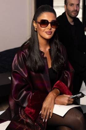 Guest au front Row du défilé Shiatzi Chen Collection Femme Prêt à Porter Printemps Eté 2026 lors de la Fashion Week de Paris PFW , le 6 octobre 2025 Julien Sarkissian Bestimage Front Row of the Shiatzi Chen Women Ready to Wear Spring Summer 2026 Collection fashion show, during Paris Fashion Week, on October 6th, 2025 Paris France  Copyright: xJulienxSarkissianx xBestimagexJulienxSarkissianx xBestimagex
