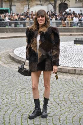 PFW Miu Miu Outside Arrivals Lou Doillon arriving at Miu Miu show during Paris Fashion Week in Paris, France on October 6, 2025. Photo by Julien Reynaud APS-Medias ABACAPRESS.COM Paris France  Copyright: xReynaudxJulien APS-Medias ABACAx