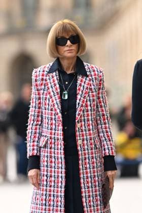 Exclusive Anna Wintour leaves the Ritz Paris Hotel during Paris Fashion Week PFW , at Place Vendôme, in Paris, France, on October 6, 2025 Pierre Perusseau Bestimage Exclusive Anna Wintour leaves the Ritz Paris Hotel during Paris Fashion Week PFW , at Place Vendôme, in Paris, France, on October 6, 2025 Paris France Copyright: xTizianoxDaxSilvax-xPierrexPerusseaux xBestimagexTizianoxDaxSilvax-xPierrexPerusseaux xBestimagex