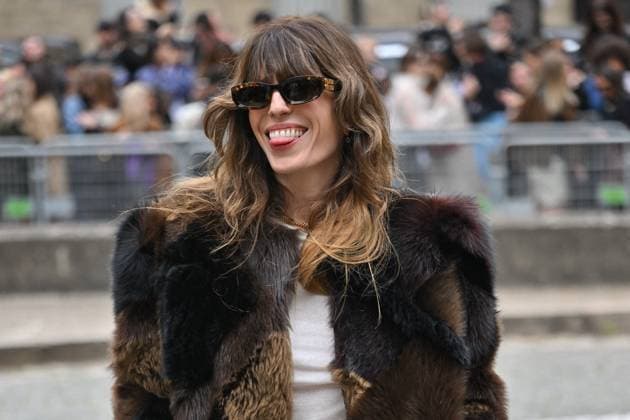PFW Miu Miu Outside Arrivals Lou Doillon arriving at Miu Miu show during Paris Fashion Week in Paris, France on October 6, 2025. Photo by Julien Reynaud APS-Medias ABACAPRESS.COM Paris France  Copyright: xReynaudxJulien APS-Medias ABACAx
