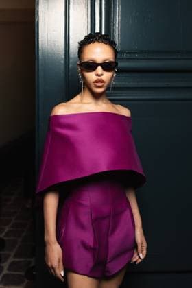 Semi exclusive FKA Twigs at the Balenciaga Fashion Show Womens Ready to Wear Collection Spring Summer 2026 during Paris Fashion Week PFW , Centre Laennec, Paris, France, October 4, 2025 Tiziano Da Silva for Balenciaga Bestimage No Web pour la Belgique et la Suisse Celebs at the Balenciaga Fashion Show Ready to Wear Collection Spring Summer 2026 during Paris Fashion Week on 4, october, 2025 Paris France  Copyright: xTizianoxDaxSilvaxforxBalenciaga BestimagexTizianoxDaxSilvaxforxBalenciaga Bestimagex