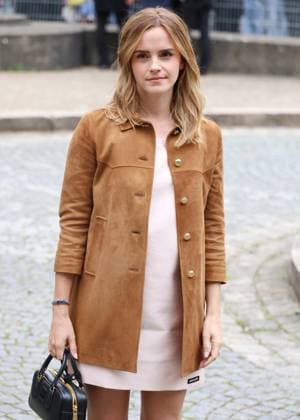 Emma Watson at the arrivals of the Miu Miu Fashion Show Ready to Wear Women Collection Spring Summer 2026 during Paris Fashion Week PFW , at the Economic, Social and Environmental Council, Palais d lena, in Paris, France, on October 6, 2025 Denis Guignebourg Bestimage Arrivals Balenciaga Fashion Show Ready to Wear Collection Spring Summer 2026 during Paris Fashion Week on 6, october, 2025 Paris France  Copyright: xDenisxGuignebourgx xBestimagexDenisxGuignebourgx xBestimagex