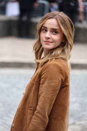 Emma Watson at the arrivals of the Miu Miu Fashion Show Ready to Wear Women Collection Spring Summer 2026 during Paris Fashion Week PFW , at the Economic, Social and Environmental Council, Palais d lena, in Paris, France, on October 6, 2025 Denis Guignebourg Bestimage Arrivals Balenciaga Fashion Show Ready to Wear Collection Spring Summer 2026 during Paris Fashion Week on 6, october, 2025 Paris France  Copyright: xDenisxGuignebourgx xBestimagexDenisxGuignebourgx xBestimagex