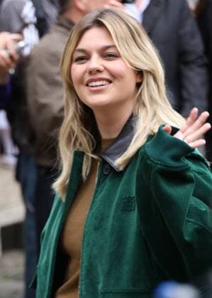 Louane at the arrivals of the Miu Miu Fashion Show Ready to Wear Women Collection Spring Summer 2026 during Paris Fashion Week PFW , at the Economic, Social and Environmental Council, Palais d lena, in Paris, France, October 6, 2025 Denis Guignebourg Bestimage Arrivals Balenciaga Fashion Show Ready to Wear Collection Spring Summer 2026 during Paris Fashion Week on 6, october, 2025 Paris France  Copyright: xDenisxGuignebourgx xBestimagexDenisxGuignebourgx xBestimagex