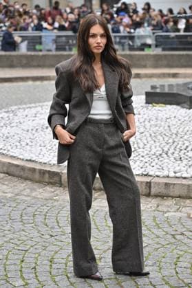 PFW Miu Miu Outside Arrivals Thylane Blondeau arriving at Miu Miu show during Paris Fashion Week in Paris, France on October 6, 2025. Photo by Julien Reynaud APS-Medias ABACAPRESS.COM Paris France  Copyright: xReynaudxJulien APS-Medias ABACAx