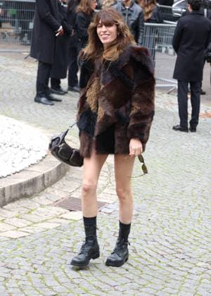 Lou Doillon at the arrivals of the Miu Miu Fashion Show Ready to Wear Women Collection Spring Summer 2026 during Paris Fashion Week PFW , at the Economic, Social and Environmental Council, Palais d lena, in Paris, France, on October 6, 2025 Denis Guignebourg Bestimage Arrivals Balenciaga Fashion Show Ready to Wear Collection Spring Summer 2026 during Paris Fashion Week on 6, october, 2025 Paris France  Copyright: xDenisxGuignebourgx xBestimagexDenisxGuignebourgx xBestimagex
