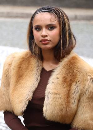 Paola Locatelli at the arrivals of the fashion show Miu Miu Collection Femme Prêt à Porter Printemps Eté 2026 during Paris Fashion Week PFW , at the Conseil Économique, social et environnemental, Palais d lena, in Paris, France, on October 6, 2025 Denis Guignebourg Bestimage Arrivals Balenciaga Fashion Show Ready to Wear Collection Spring Summer 2026 during Paris Fashion Week on 6, october, 2025 Paris France  Copyright: xDenisxGuignebourgx xBestimagexDenisxGuignebourgx xBestimagex
