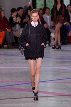 PFW - Shiatzy Chen Runway A model walks the runway during the Shiatzy Chen Womenswear Spring Summer 2026 show as part of Paris Fashion Week on October 6, 2025 in Paris, France. Photo by Jana Call me J ABACAPRESS.COM Paris Ile de France France  Copyright: xJanaxCallxmexJ ABACAx