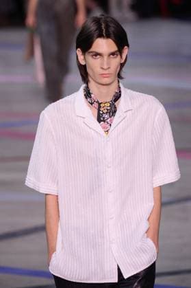 PFW - Shiatzy Chen Runway A model walks the runway during the Shiatzy Chen Womenswear Spring Summer 2026 show as part of Paris Fashion Week on October 6, 2025 in Paris, France. Photo by Jana Call me J ABACAPRESS.COM Paris Ile de France France  Copyright: xJanaxCallxmexJ ABACAx