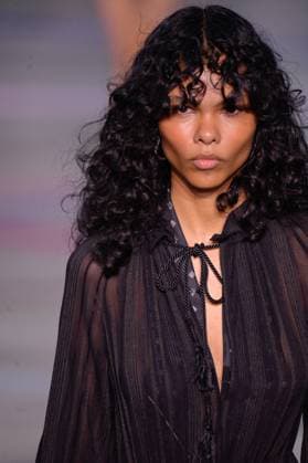 PFW - Shiatzy Chen Runway A model walks the runway during the Shiatzy Chen Womenswear Spring Summer 2026 show as part of Paris Fashion Week on October 6, 2025 in Paris, France. Photo by Jana Call me J ABACAPRESS.COM Paris Ile de France France  Copyright: xJanaxCallxmexJ ABACAx