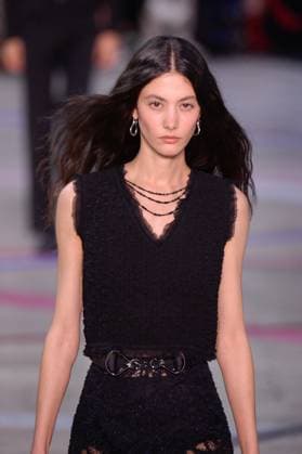PFW - Shiatzy Chen Runway A model walks the runway during the Shiatzy Chen Womenswear Spring Summer 2026 show as part of Paris Fashion Week on October 6, 2025 in Paris, France. Photo by Jana Call me J ABACAPRESS.COM Paris Ile de France France  Copyright: xJanaxCallxmexJ ABACAx