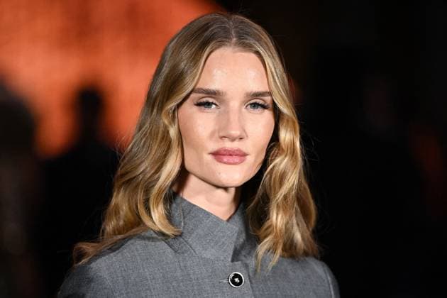 PFW Chanel Photocall Rosie Huntington attending the Chanel Womenswear Spring Summer 2026 show as part of Paris Fashion Week in Paris, France on October 06, 2025. Photo by Aurore Marechal ABACAPRESS.COM Paris France  Copyright: xMarechalxAurore ABACAx