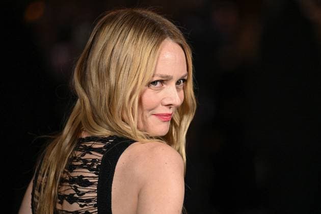 PFW Chanel Photocall Vanessa Paradis attending the Chanel Womenswear Spring Summer 2026 show as part of Paris Fashion Week in Paris, France on October 06, 2025. Photo by Aurore Marechal ABACAPRESS.COM Paris France  Copyright: xMarechalxAurore ABACAx