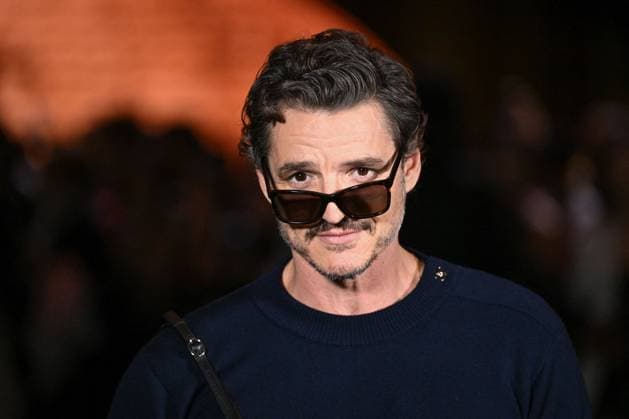 PFW Chanel Photocall Pedro Pascal attending the Chanel Womenswear Spring Summer 2026 show as part of Paris Fashion Week in Paris, France on October 06, 2025. Photo by Aurore Marechal ABACAPRESS.COM Paris France  Copyright: xMarechalxAurore ABACAx