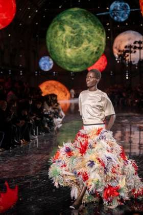 Chanel - Women Ready-to-wear Spring-Summer 2026 - Paris A model presents a creation by Chanel for the Women Ready-to-wear Spring-Summer 2026 collection as part of the Paris Fashion Week, at the Grand Palais, in Paris, on October 6, 2025.Photo by Eliot Blondet ABACAPRESS.COM Paris France France  Copyright: xBlondetxEliot ABACAx