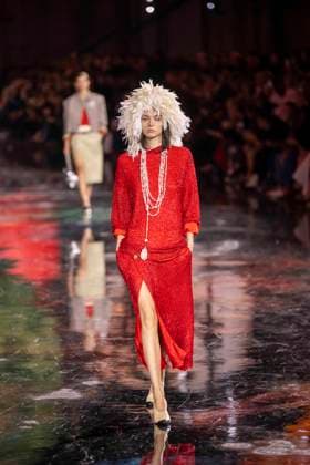 Chanel - Women Ready-to-wear Spring-Summer 2026 - Paris A model presents a creation by Chanel for the Women Ready-to-wear Spring-Summer 2026 collection as part of the Paris Fashion Week, at the Grand Palais, in Paris, on October 6, 2025.Photo by Eliot Blondet ABACAPRESS.COM Paris France France  Copyright: xBlondetxEliot ABACAx