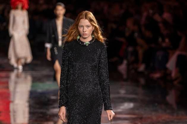 Chanel - Women Ready-to-wear Spring-Summer 2026 - Paris A model presents a creation by Chanel for the Women Ready-to-wear Spring-Summer 2026 collection as part of the Paris Fashion Week, at the Grand Palais, in Paris, on October 6, 2025.Photo by Eliot Blondet ABACAPRESS.COM Paris France France  Copyright: xBlondetxEliot ABACAx