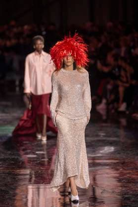 Chanel - Women Ready-to-wear Spring-Summer 2026 - Paris A model presents a creation by Chanel for the Women Ready-to-wear Spring-Summer 2026 collection as part of the Paris Fashion Week, at the Grand Palais, in Paris, on October 6, 2025.Photo by Eliot Blondet ABACAPRESS.COM Paris France France  Copyright: xBlondetxEliot ABACAx