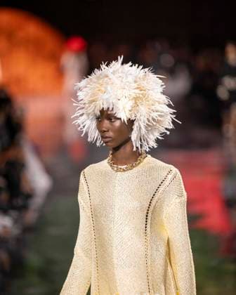 Chanel - Women Ready-to-wear Spring-Summer 2026 - Paris A model presents a creation by Chanel for the Women Ready-to-wear Spring-Summer 2026 collection as part of the Paris Fashion Week, at the Grand Palais, in Paris, on October 6, 2025.Photo by Eliot Blondet ABACAPRESS.COM Paris France France  Copyright: xBlondetxEliot ABACAx