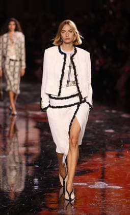 Chanel Ready-to-Wear Spring-Summer 2026 fashion show in Paris DÃ filÃ Chanel PreÌ‚t-aÌÄ-Porter Printemps-EÌteÌ 2026, le 6 octobre 2025 au Grand Palais Ã Paris. Chanel Ready-to-Wear Spring-Summer 2026 fashion show, October 6, 2025, at the Grand Palais in Paris, France.  Copyright: xFabricexChasseryx