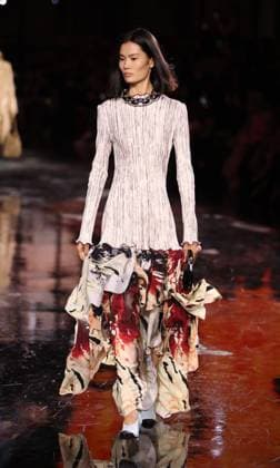 Chanel Ready-to-Wear Spring-Summer 2026 fashion show in Paris DÃ filÃ Chanel PreÌ‚t-aÌÄ-Porter Printemps-EÌteÌ 2026, le 6 octobre 2025 au Grand Palais Ã Paris. Chanel Ready-to-Wear Spring-Summer 2026 fashion show, October 6, 2025, at the Grand Palais in Paris, France.  Copyright: xFabricexChasseryx