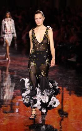 Chanel Ready-to-Wear Spring-Summer 2026 fashion show in Paris DÃ filÃ Chanel PreÌ‚t-aÌÄ-Porter Printemps-EÌteÌ 2026, le 6 octobre 2025 au Grand Palais Ã Paris. Chanel Ready-to-Wear Spring-Summer 2026 fashion show, October 6, 2025, at the Grand Palais in Paris, France.  Copyright: xFabricexChasseryx